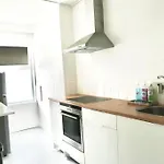 Ground Floor Apartment/Wi-Fi+Free Parking