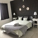 Ground Floor Apartment/Wi-Fi+Free Parking