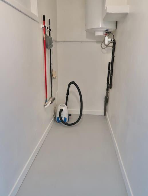Apartment Ground Floor Apartment/wi-fi+free Parking