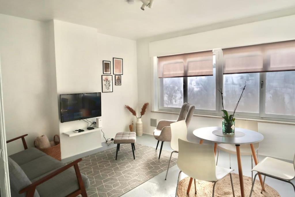 Apartment Ground Floor Apartment/wi-fi+free Parking
